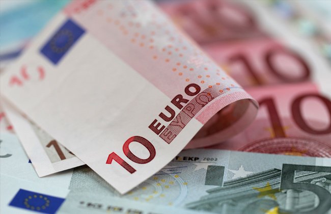 سعر اليورو مقابل الجنيه المصري اليوم الإثنين 5 مايو 2025
