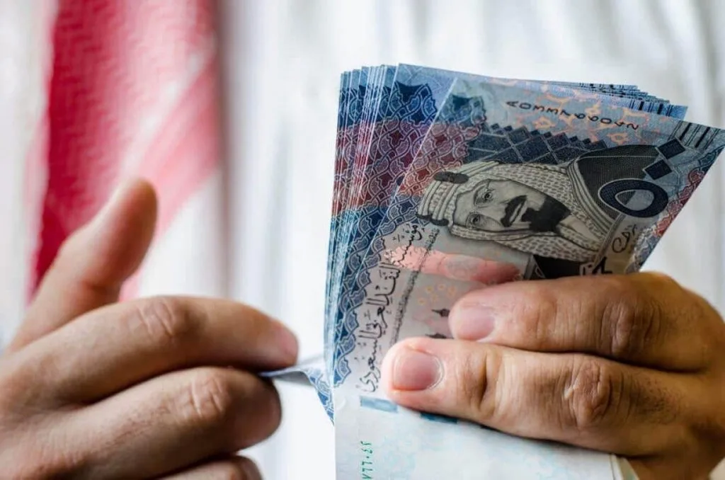 سعر بيع الريال السعودي يصل إلى 13.29 جنيه اليوم.