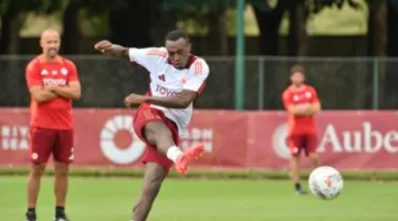 سعود عبد الحميد: رأيه حول الرجوع إلى دوري روشن