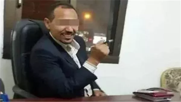 وصول ‘سفاح المعمورة’ إلى محكمة جنايات الإسكندرية لبدء أولى جلسات محاكمته وصول ‘سفاح المعمورة’ إلى محكمة جنايات الإسكندرية لبدء أولى جلسات محاكمته