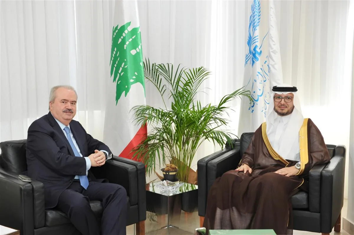 سفير المملكة العربية السعودية في لبنان وليد بخاري يلتقي وزير المالية.. وتفاصيل المحادثات. سفير المملكة العربية السعودية في لبنان وليد بخاري يلتقي وزير المالية.. وتفاصيل المحادثات.