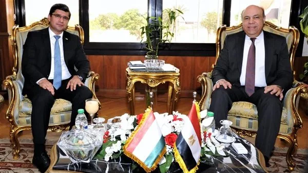 سفير طاجيكستان: مصر بوابة أفريقيا ومركز إقليمي للطيران.. ونتطلع لخط مباشر بين دوشانبي والقاهرة