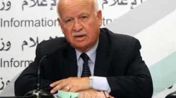 سفير فلسطين في القاهرة يودع المناضل البارز زكريا الأغا
