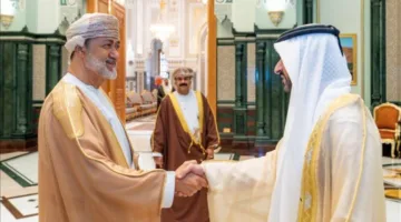 سلطان عمان يناقش مع وزير الدفاع الإماراتي سبل تعزيز التعاون