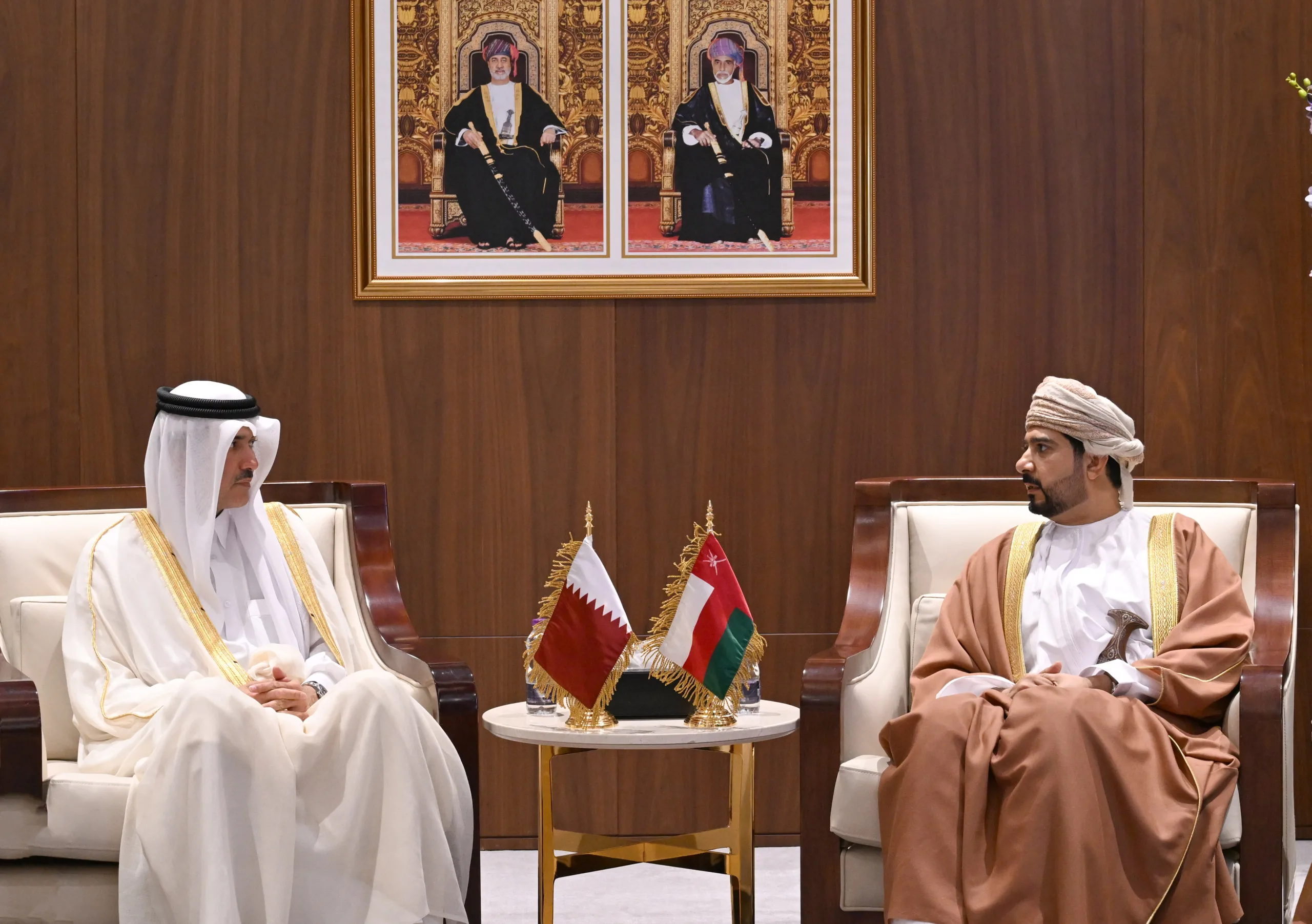 سلطنة عمان وقطر تتباحثان حول تعزيز التجارة بينهما سلطنة عمان وقطر تتباحثان حول تعزيز التجارة بينهما