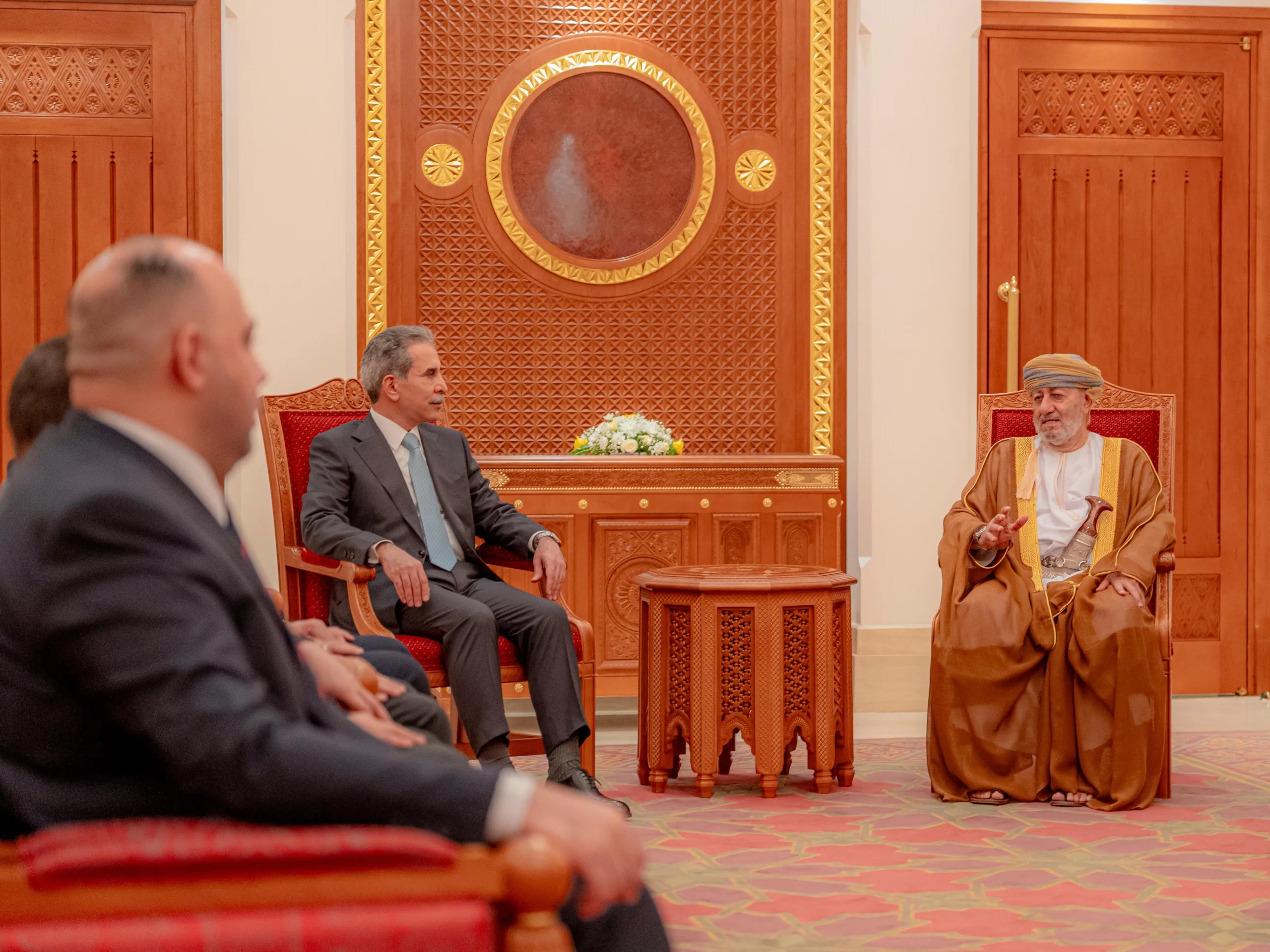 سلطنة عُمان والعراق تستعرضان طرق تعزيز التعاون في المجالات القانونية والقضائية سلطنة عُمان والعراق تستعرضان طرق تعزيز التعاون في المجالات القانونية والقضائية