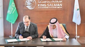 سلمان للإغاثة يبرم اتفاقية شراكة لتشغيل مركز غسيل الكلى في مستشفى بنادير بمقديشو