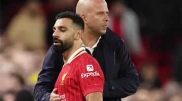 سلوت: أشركت محمد صلاح أساسيًا ضد برايتون لتفادي أي رد فعل منه