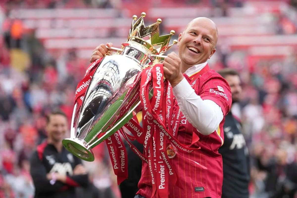 سلوت يشعر بغياب لاعب ليفربول في بداية موسم الدوري الإنجليزي 2025/26 سلوت يشعر بغياب لاعب ليفربول في بداية موسم الدوري الإنجليزي 2025/26