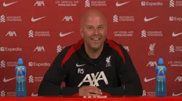 سلوت يعلق على أخبار توقيع ليفربول مع لاعب باير ليفركوزن