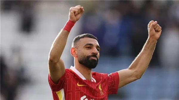 سلوت يكشف فرص محمد صلاح للفوز بالكرة الذهبية سلوت يكشف فرص محمد صلاح للفوز بالكرة الذهبية
