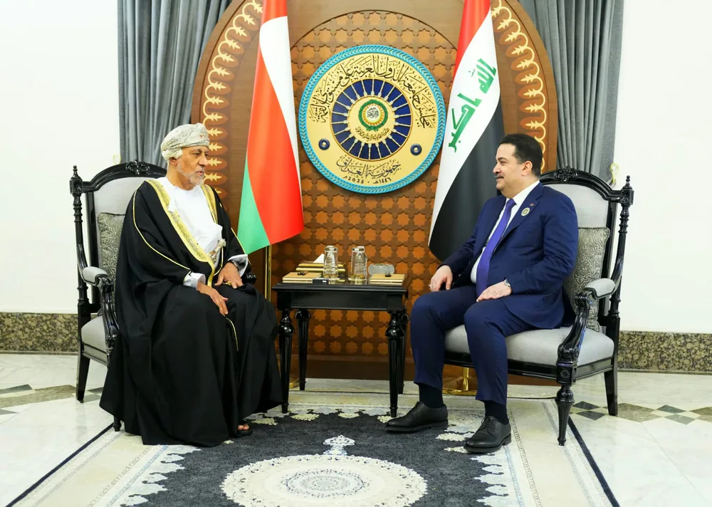 سماحة السيد شهاب يجتمع برئيس وزراء العراق سماحة السيد شهاب يجتمع برئيس وزراء العراق
