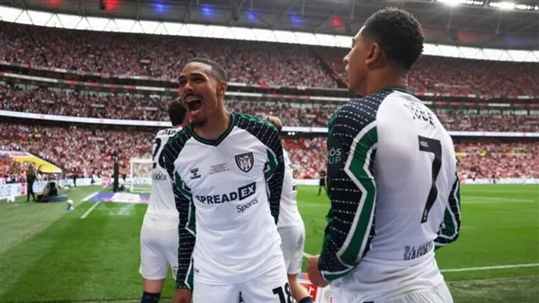 سندرلاند يحقق انتصاراً مذهلاً على شيفيلد ويتأهل للدوري الإنجليزي الممتاز سندرلاند يحقق انتصاراً مذهلاً على شيفيلد ويتأهل للدوري الإنجليزي الممتاز