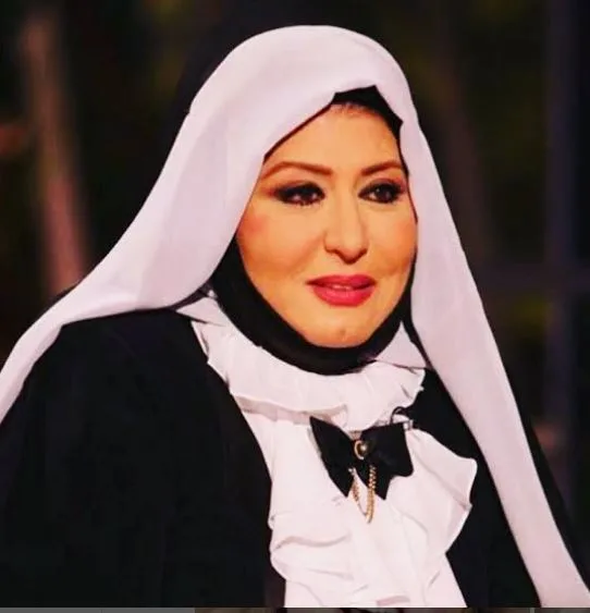 سهير رمزي تكشف سر ارتداء وخلع الحجاب وعلاقتها بالشيخ الشعراوي وعملها قبل التمثيل | فيديو وصور