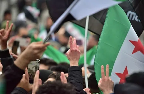 سوريا ترحب بإلغاء العقوبات الأوروبية وتدعو لتعزيز التعاون الاقتصادي مع الاتحاد الأوروبي سوريا ترحب بإلغاء العقوبات الأوروبية وتدعو لتعزيز التعاون الاقتصادي مع الاتحاد الأوروبي