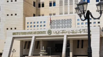 سوريا تعبر عن ترحيبها بقرار إلغاء العقوبات الأمريكية وتصفه بأنه “نتيجة إيجابية”.