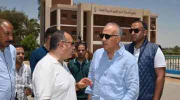 “سويلم” يطالب بالاستمرار في أعمال تنظيف ترع المعنا والسنط في أسيوط