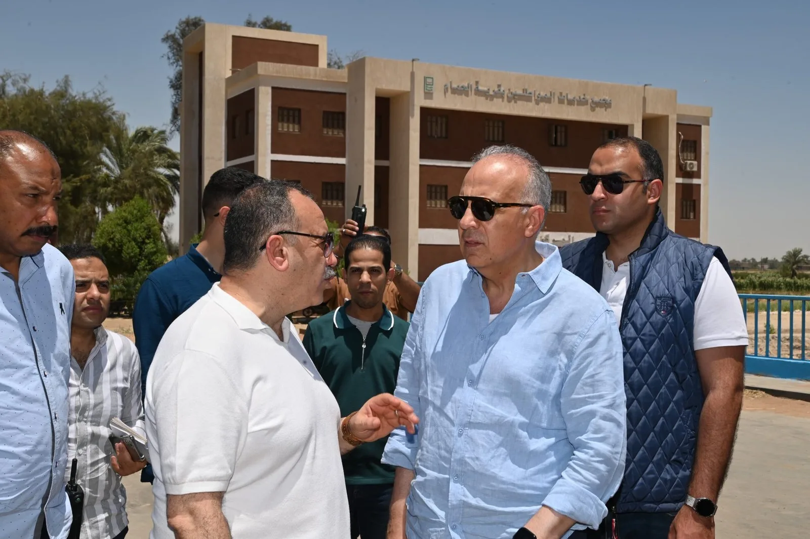 “سويلم” يطالب بالاستمرار في أعمال تنظيف ترع المعنا والسنط في أسيوط “سويلم” يطالب بالاستمرار في أعمال تنظيف ترع المعنا والسنط في أسيوط
