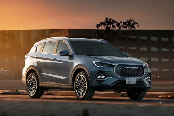 سيارة جيتور X70 بتصميمها الجديد لعام 2025.. ما هو سعر النسخة المُجمعة محليًا؟ سيارة جيتور X70 بتصميمها الجديد لعام 2025.. ما هو سعر النسخة المُجمعة محليًا؟