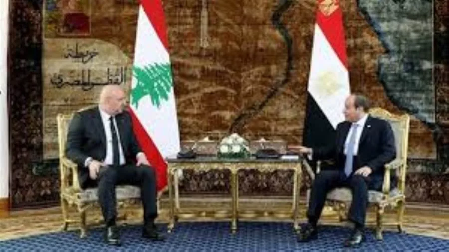 سياسيون: لقاء السيسي وعون يعكس التأييد المستمر من مصر لاستقرار لبنان. سياسيون: لقاء السيسي وعون يعكس التأييد المستمر من مصر لاستقرار لبنان.