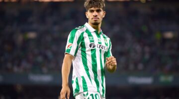 الزلزولي يرفع آمال المغرب في مباراة نهائي دوري المؤتمر الأوروبي