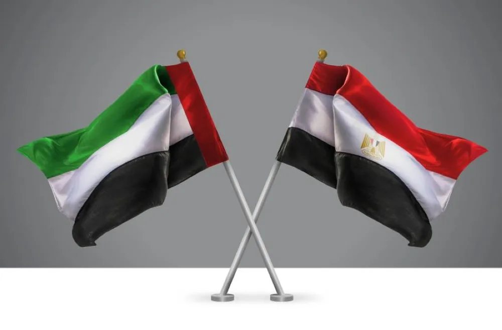 شراكة إماراتية مصرية بهدف خفض الانبعاثات الكربونية في القطاع الصناعي