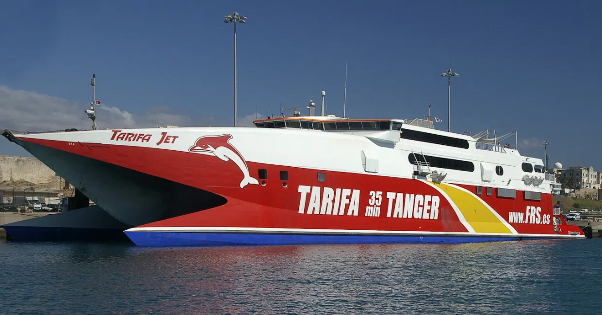 شركة FRS Iberia Maroc / DFDS تُنهي خدماتها على خط طنجة المدينة-طريفة بعد 25 عامًا من التشغيل