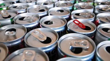 شلل بالعصب السابع: المخاطر الناتجة عن الإفراط في تناول مشروبات الطاقة