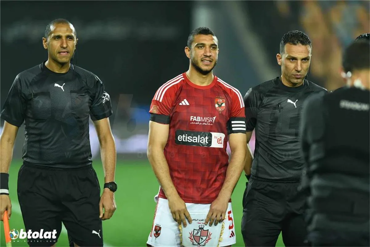 شوبير يوضح لماذا لم يتعامل الأهلي مع رامي ربيعة مثل رمضان صبحي