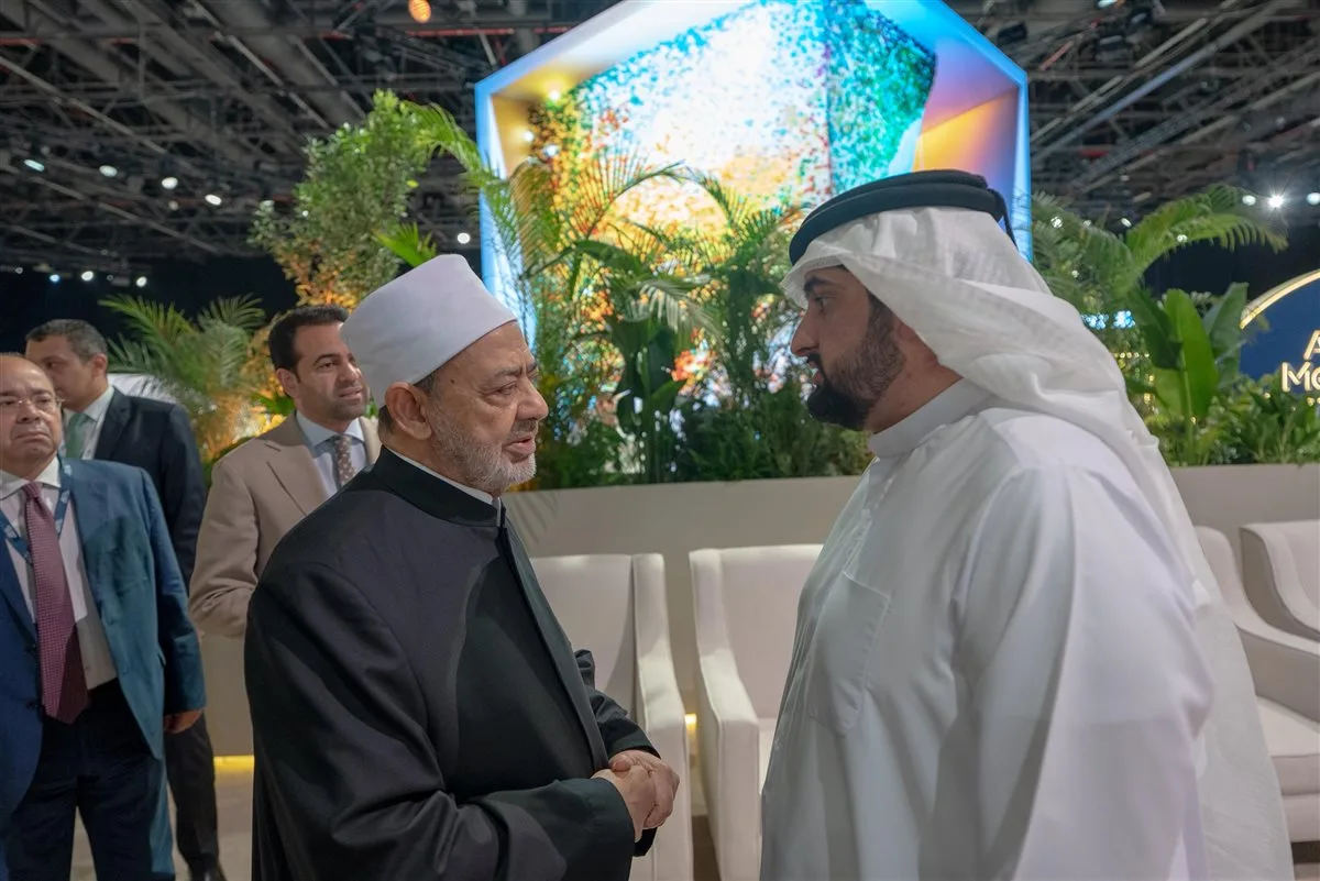 شيخ الأزهر في الإمارات: هناك قضايا تهدف إلى استهداف شباب الأمة شيخ الأزهر في الإمارات: هناك قضايا تهدف إلى استهداف شباب الأمة