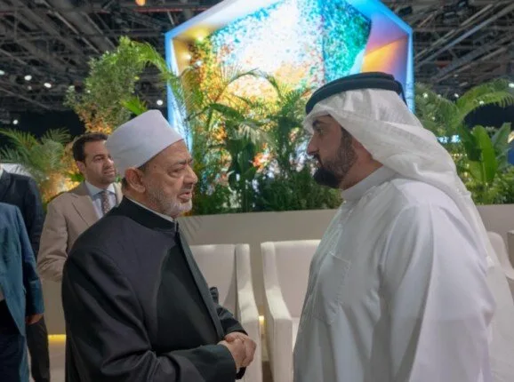 شيخ الأزهر يتناول مع رئيس مجلس دبي للإعلام طرق تعزيز دور الشباب في تحقيق السلام شيخ الأزهر يتناول مع رئيس مجلس دبي للإعلام طرق تعزيز دور الشباب في تحقيق السلام