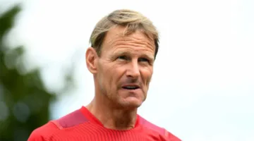 شيرنغهام: الأهلي هو فريقي في كأس العالم.. تفاجأت بوجود محمد صلاح وأتطلع لنجاح مرموش.