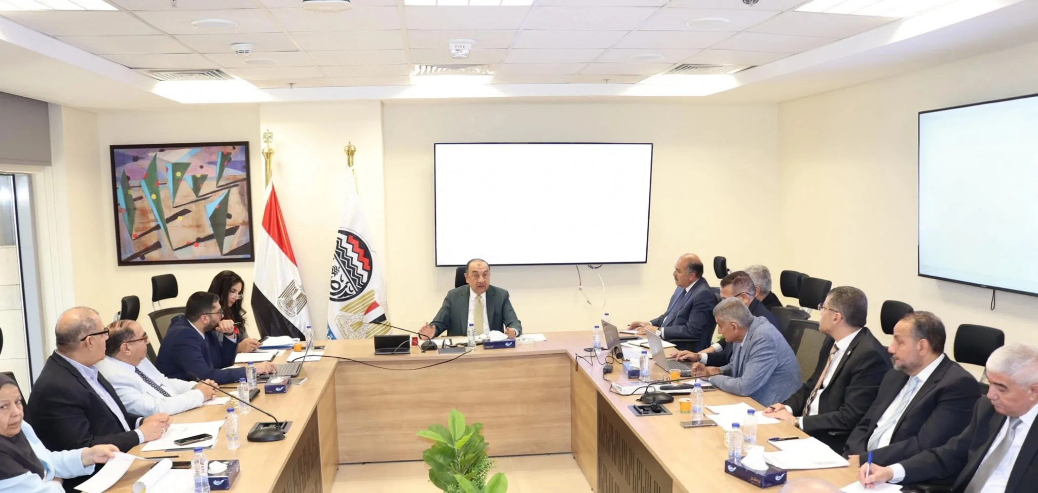 شيمي: صناعة الدواء من القطاعات ذات الأولوية.. نحرص على تعميق التصنيع المحلي