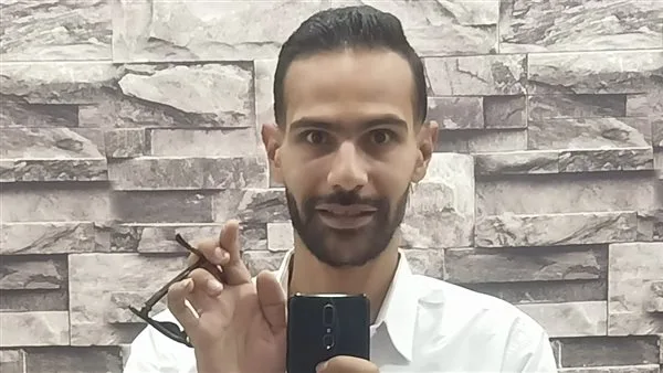 صديق محامي الزقازيق يكشف عن اللحظات الأخيرة قبل إنهائه لحياته صديق محامي الزقازيق يكشف عن اللحظات الأخيرة قبل إنهائه لحياته