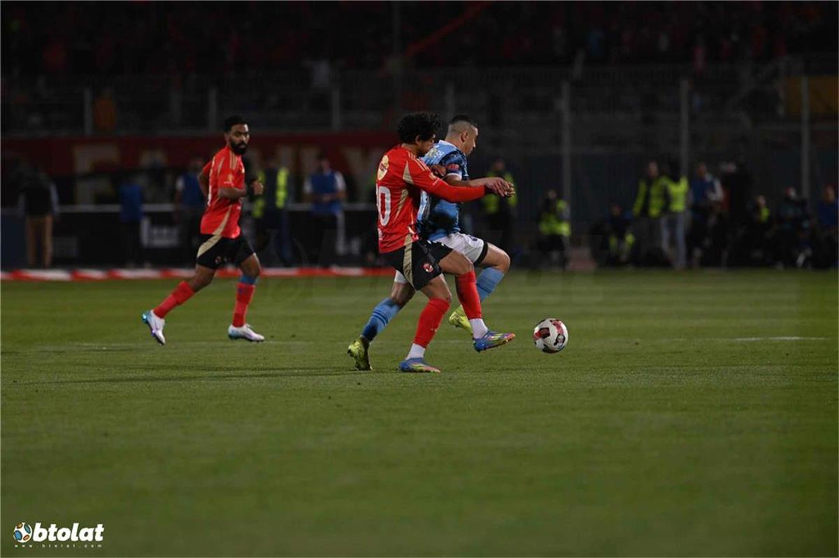 صراع بين الأهلي والزمالك وبيراميدز على صفقة مغربية