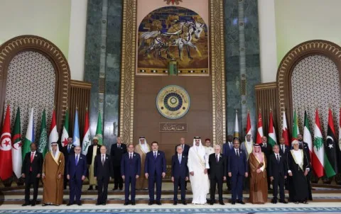 (صفر + صفر + صفر = صفر).. هل أثبتت قمة بغداد مقولة سعد زغلول “العرب مجرد أصفار”؟ أبو الغيط ينتقد الحوثي وعباس يطالب حماس بنزع سلاحها.. إسبانيا تخطط لمبادرة لإدخال المساعدات ودعوة تاريخية من القاهرة للرئيس السيسي.. هل سيستجيب؟ (صفر + صفر + صفر = صفر).. هل أثبتت قمة بغداد مقولة سعد زغلول “العرب مجرد أصفار”؟ أبو الغيط ينتقد الحوثي وعباس يطالب حماس بنزع سلاحها.. إسبانيا تخطط لمبادرة لإدخال المساعدات ودعوة تاريخية من القاهرة للرئيس السيسي.. هل سيستجيب؟