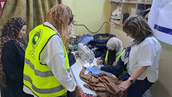 صور: بدء مشروع تدريبي للنساء في فن الخياطة لتعزيز مهاراتهن الاقتصادية بالأقصر صور: بدء مشروع تدريبي للنساء في فن الخياطة لتعزيز مهاراتهن الاقتصادية بالأقصر