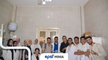 صور: طلاب كلية الصيدلة يساهمون في القوافل الطبية لجامعة المنيا ويوزعون أدوية مجانية