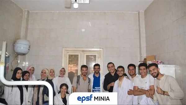 صور: طلاب كلية الصيدلة يساهمون في القوافل الطبية لجامعة المنيا ويوزعون أدوية مجانية صور: طلاب كلية الصيدلة يساهمون في القوافل الطبية لجامعة المنيا ويوزعون أدوية مجانية