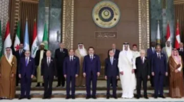 صورة تذكارية لرؤساء الوفود في قمة العرب ببغداد