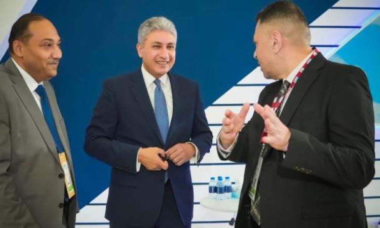 صور..حضور مميز لمصر للطيران في جناحها خلال الدورة 32 لسوق السفر العربي