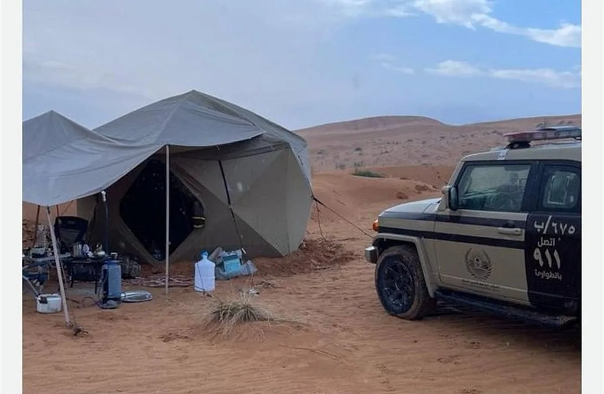 ضبط شخص خالف قوانين البيئة بسبب التخييم في محمية الملك عبدالعزيز الملكية ضبط شخص خالف قوانين البيئة بسبب التخييم في محمية الملك عبدالعزيز الملكية