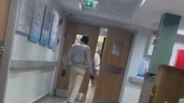 ضبط شخص مهتز نفسيا يحمل سلاحا أبيض بمستشفى بأسوان أثناء بحثه عن زوجته