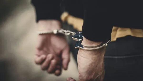 ضبط موظف بمجلس مدينة منوف بتهمة تسهيل الاستيلاء على عقد مزوّر من ملفات رسمية