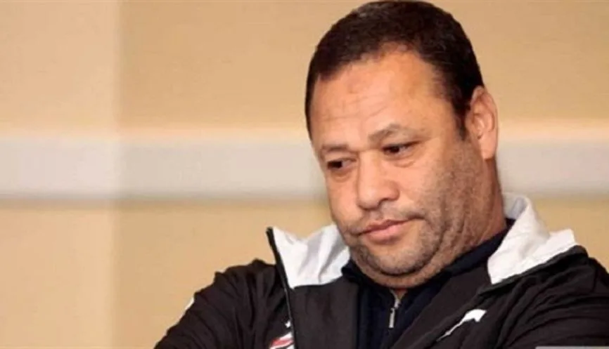 ضياء السيد يحذر الأهلي من هذا المدرب