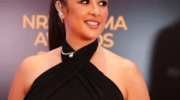 طارق الشناوي يثني على ياسمين عبد العزيز: “نجمة شباك” – فيديو