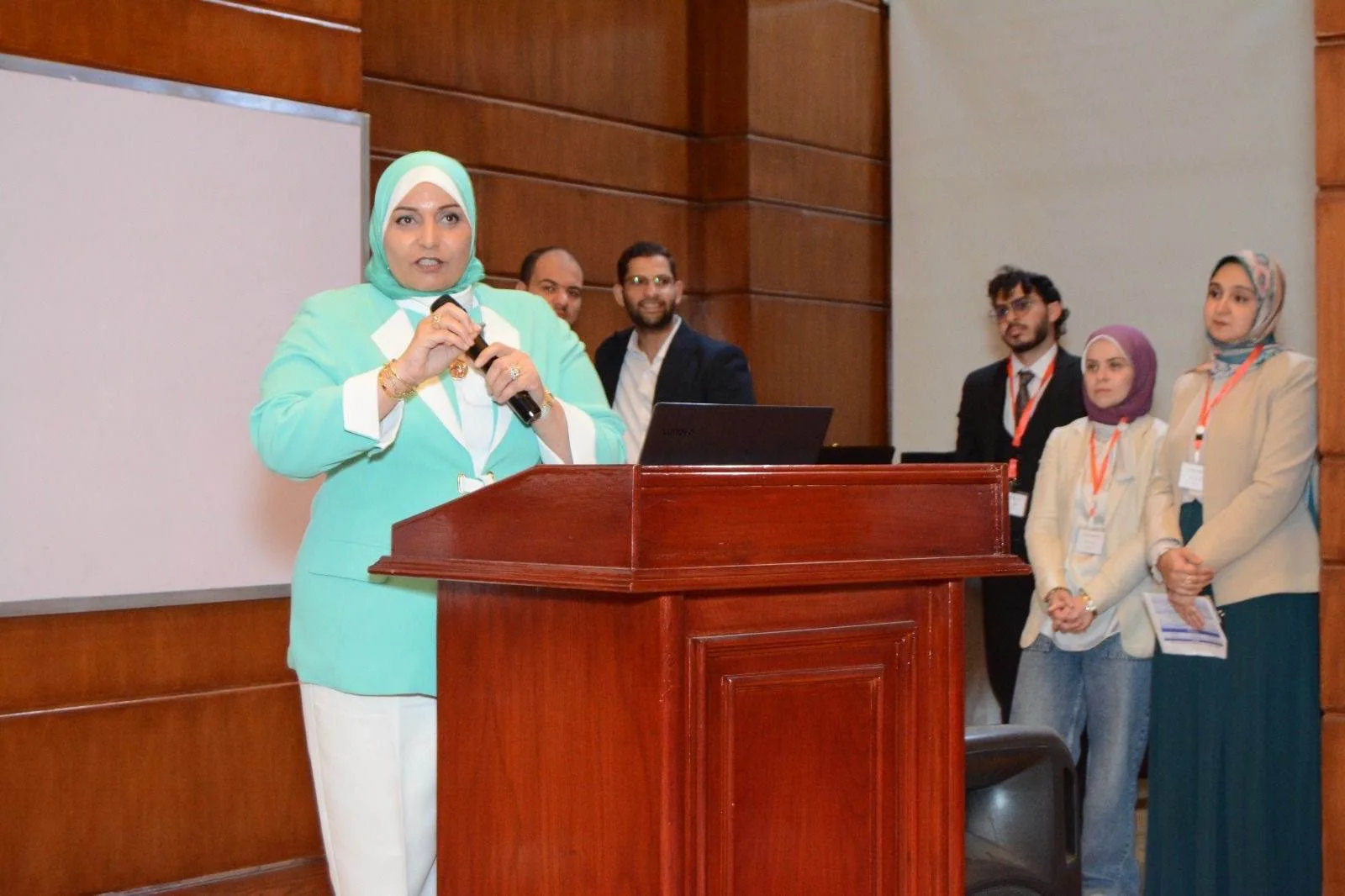 طب القاهرة تناقش مستقبل مكافحة الطفيليات في مؤتمرها العلمي السنوي