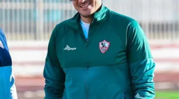 طبيب الزمالك يدرس الرحيل بنهاية الموسم.. ومصير انضمامه للأهلي
