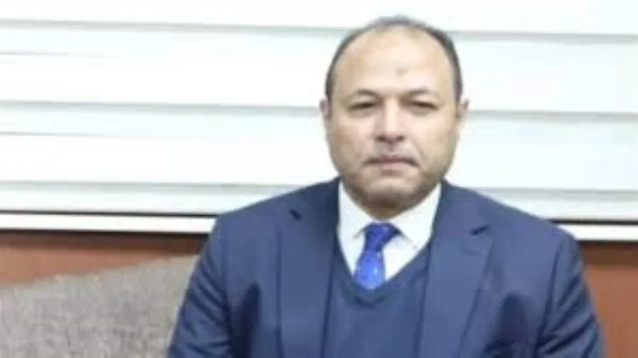 طعن شخص وإلقاؤه بطريق السادات لسرقته