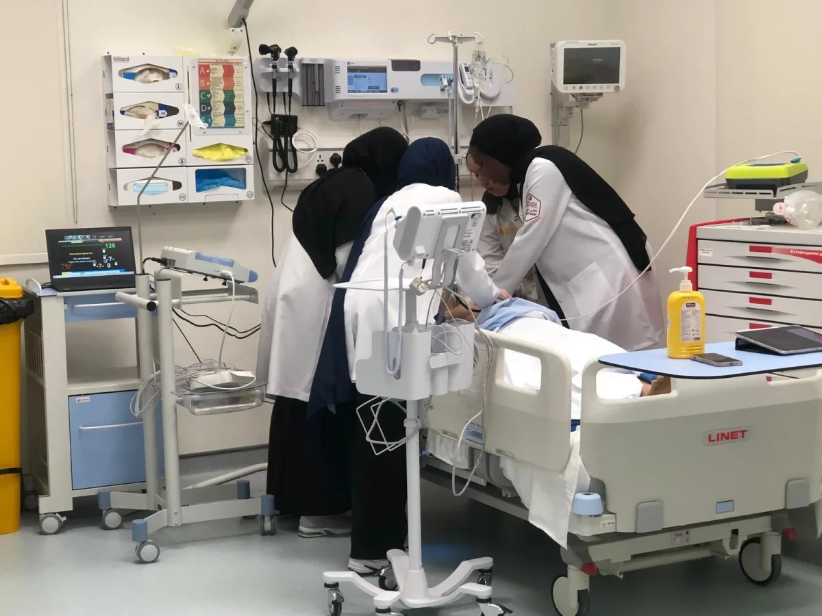 طلاب كلية الصحة في جامعة قطر يتنافسون في النهائيات العالمية لمسابقة المحاكاة في إسبانيا. طلاب كلية الصحة في جامعة قطر يتنافسون في النهائيات العالمية لمسابقة المحاكاة في إسبانيا.